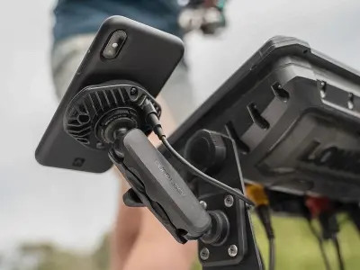 QUAD LOCK 360 ALAP-LAPOS TÉGLALAP ALAKÚ TALP-4 LYUKKAL