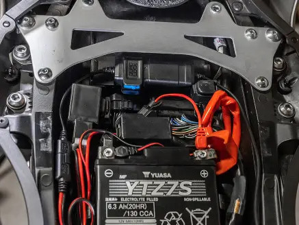 Motorkerékpár - Vízálló 12 V-ról USB-re átalakító intelligens adapter