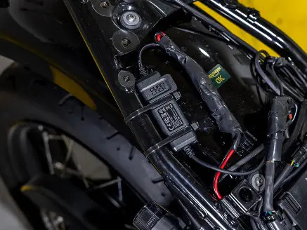 Motorkerékpár - Vízálló 12 V-ról USB-re átalakító intelligens adapter