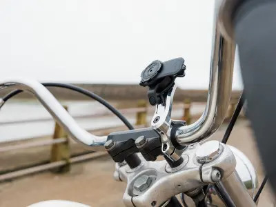 QUAD LOCK pro Chrome okostelefon-kormánytartó