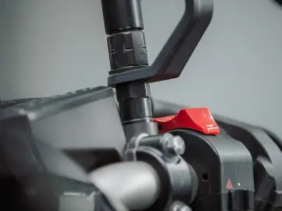 QUAD LOCK tükörkormány-rögzítő adapterkészlet M8/M10